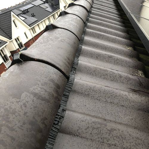 De diensten van dakspecialist in Kortenhoef Nieuwe laag bitumen